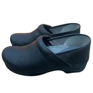 Dansko XP 2.0 Black Waterproof Pull On Clog Size 42